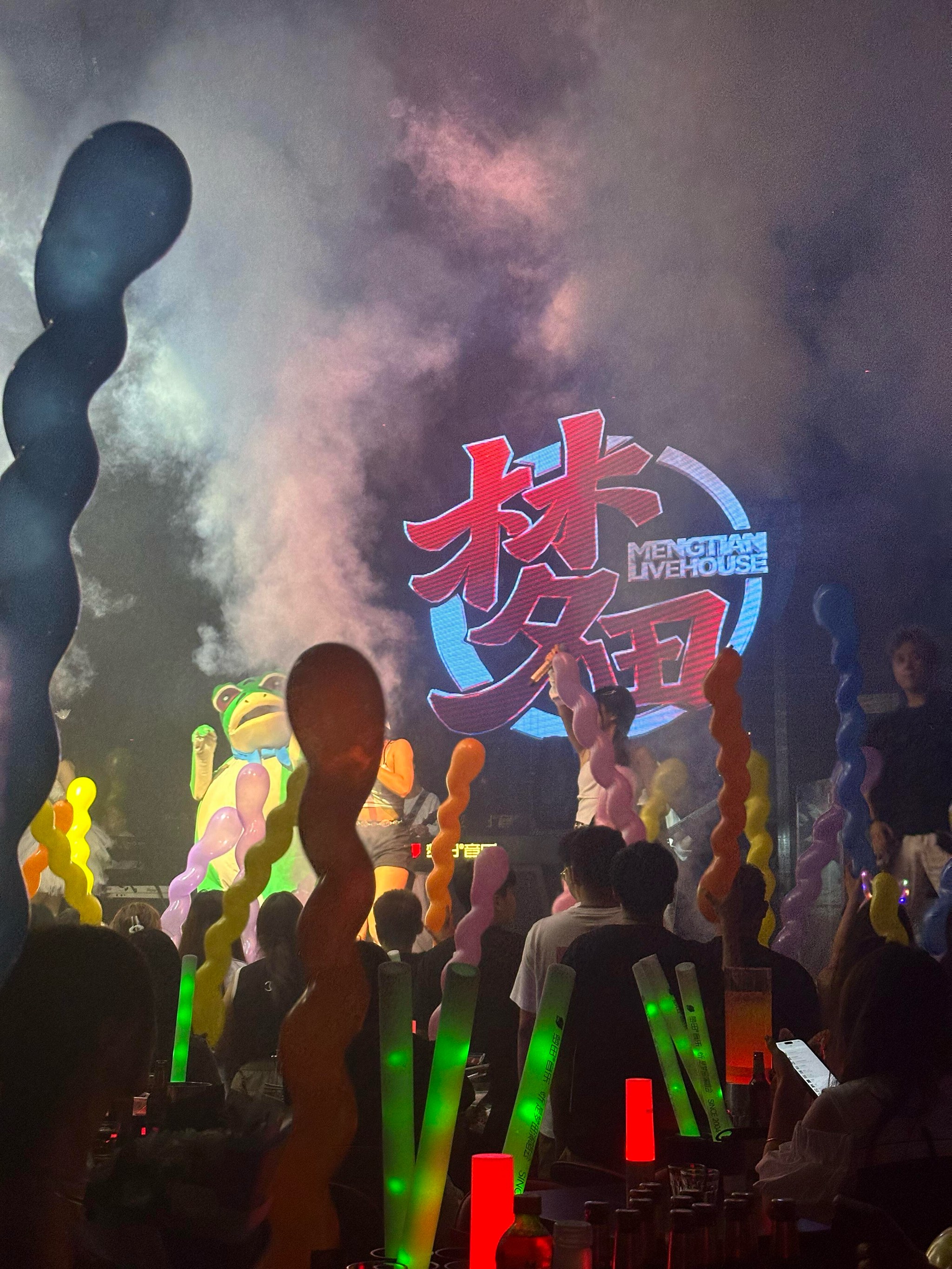 长治商务KTV尽情狂欢-沁源县小时场ktv预定